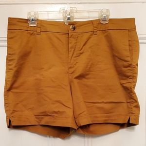 Old Navy every day shorts with pockets